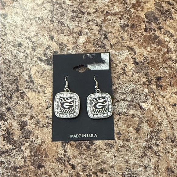 Elegant Silver and Black Earrings - Picture 1 of 2